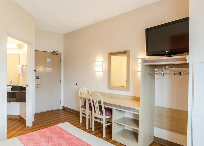 Baymont By Wyndham Hotel 2*