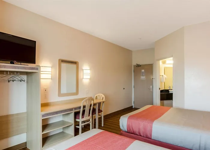Hotel Baymont By Wyndham 2*